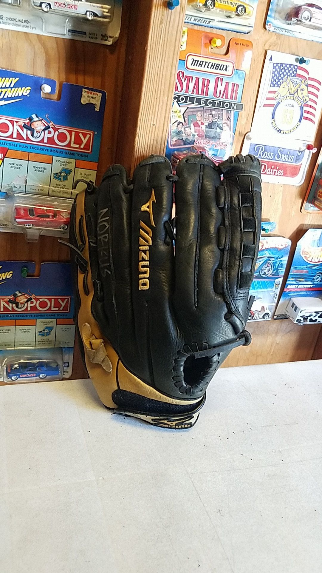 Baseball / Softball Glove Supreme Series Pro Model , 14"