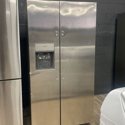 Frigidaire Side By Side Refrigerator B20C5