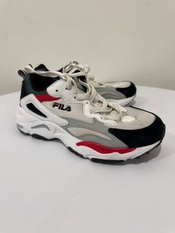 FILA Chunky Sneakers – Women’s Size 8