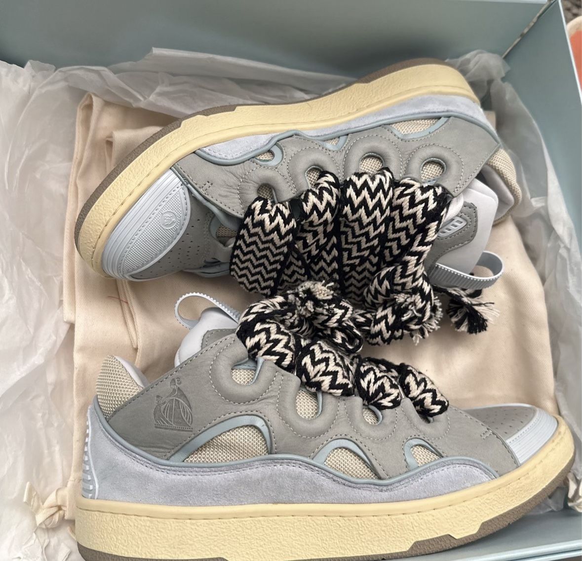 LANVIN SNEAKERS SIZE 39