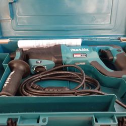 MAKITA HR 2641 HAMMER 