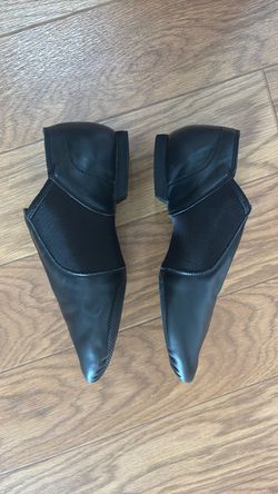 Kids Jazz Dance Shoes – Size 5.5 – Like New – $20