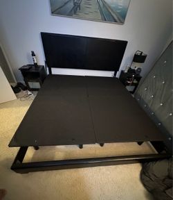 Cali King Adjustable Bed Base With Remote