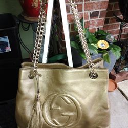SHOULDER BAG BY GUCCI 