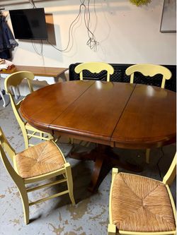 Table and 6 chairs