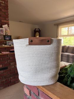 11" washable Coiled Rope Basket - Cream with light leather removable handles (Syosset)