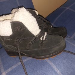Sorel Boots  Size 7 For Women 