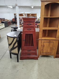 Pyramid storage cabinet