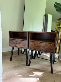 2 End Tables