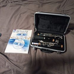 Clarinet With Study Book And DVDs