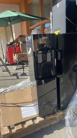 Iceman Ice Maker & Water Dispenser, Bottom-Loading for 1-5 Gallon Bottles