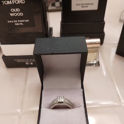 Ladies 10K 1.3 CT Engagement Diamond Ring/ Like New 