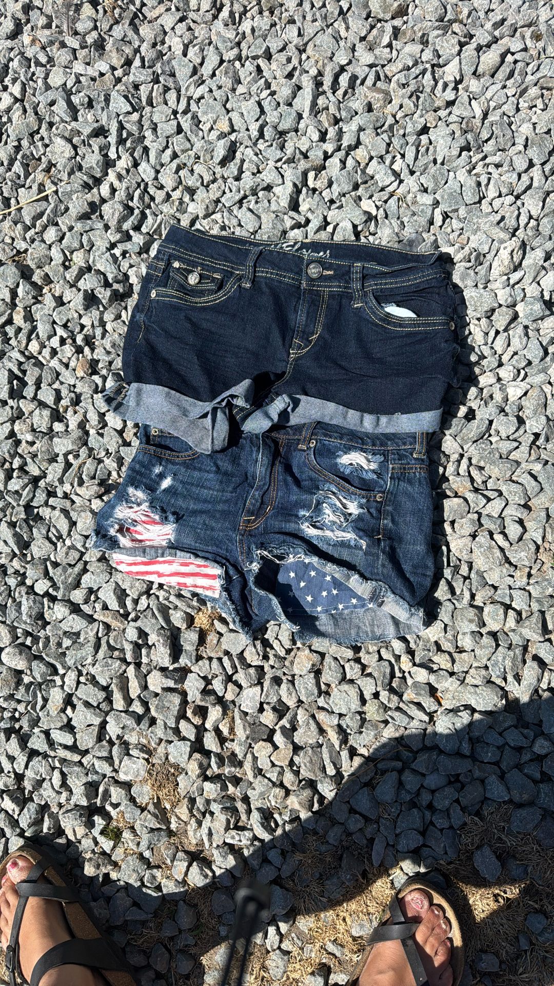 Women American Eagle 🦅 Shorts Medium Size