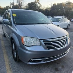 2014 Chrysler Town & Country Touring