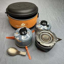  Jetboil, Backpacking stove 2 fuel canisters
