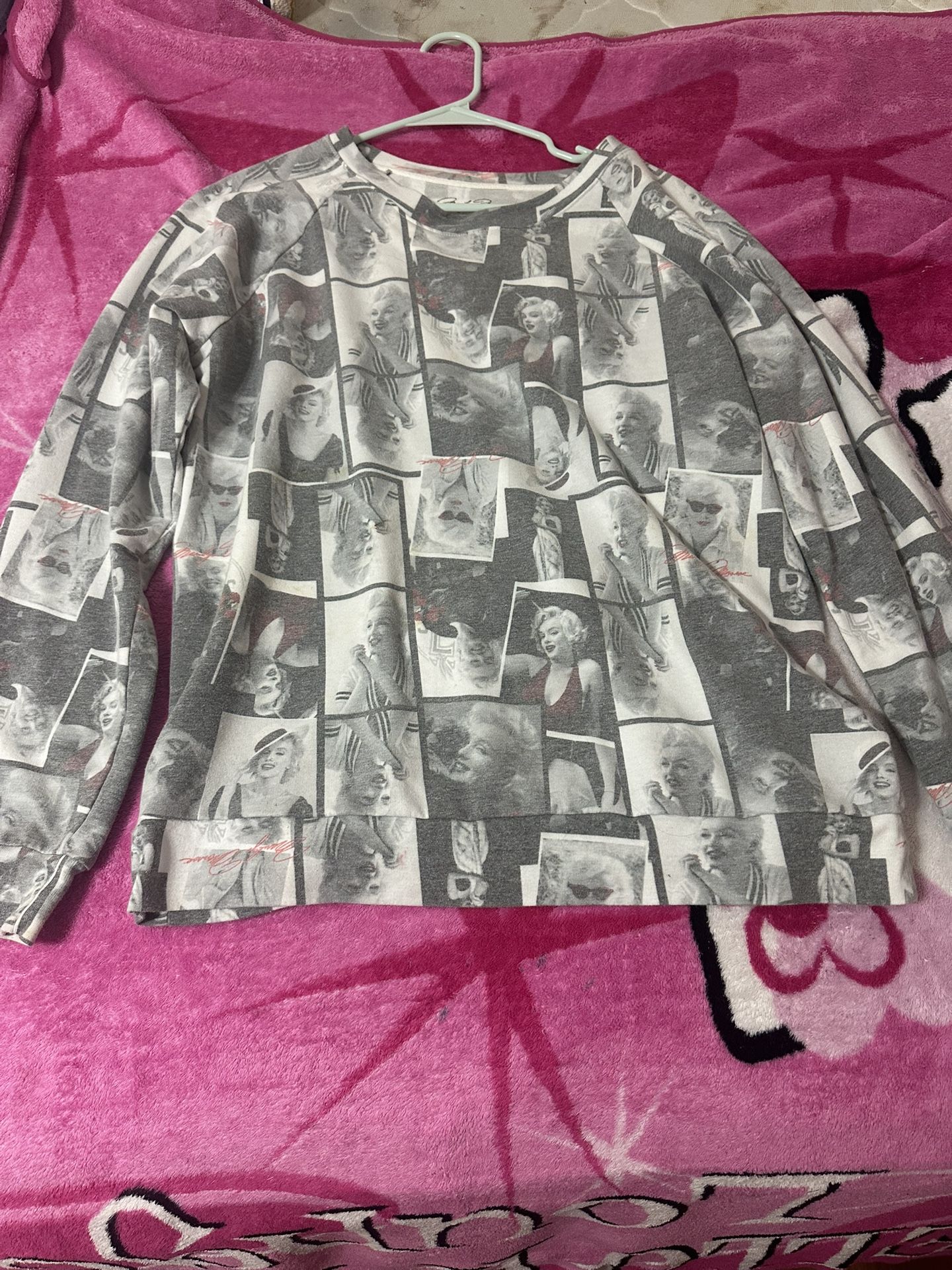 Marilyn Monroe Sweatshirt, Size Xl