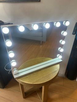 Hollywood vanity mirror