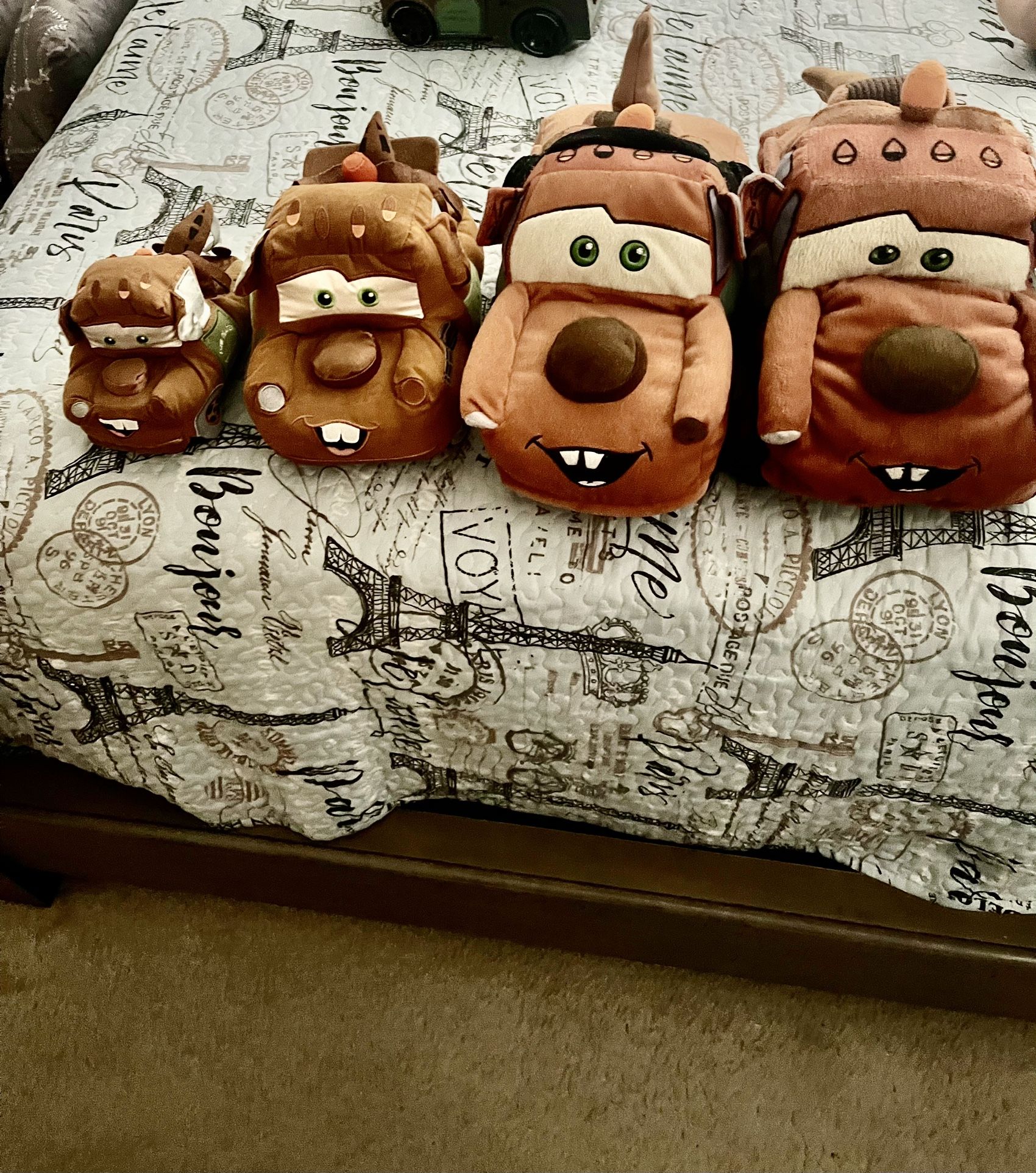 4 Super Cute Tow Maters Nice Sizes From Disney California Adventure Only Used As Decoration 