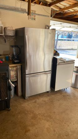Whirlpool Refrigerator