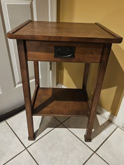 ALL WOOD SIDE TABLE / NIGHT STAND