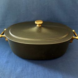 Goebel Oval Cast Iron Dutch Oven Germany