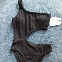 NWT Cyn&Luca One-Piece Bathing Suit 🌊