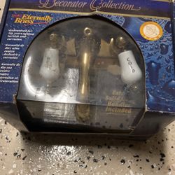 Bathroom Faucet Brass With White Handles NEW