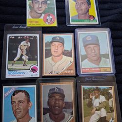 12 vintage baseball cards good Condition