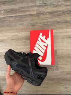 Nike Vomero 5