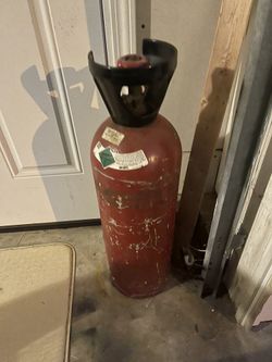 CO2 Tank