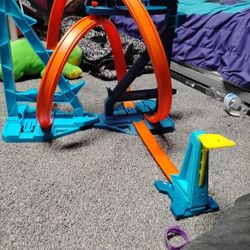 Hot Wheels Track