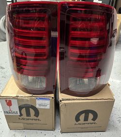 09-18 OEM Factory LED Taillights 