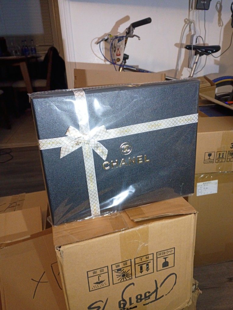 Chanel Gift Set