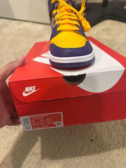 Nike Dunk High Retro “Varsity Maize/Court Purple” – Like New size 11