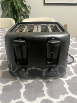 4-Slice Toaster – Black – $5