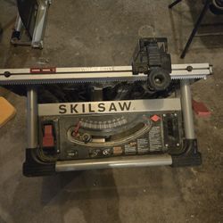 10in Skilsaw Table Saw With Stand 