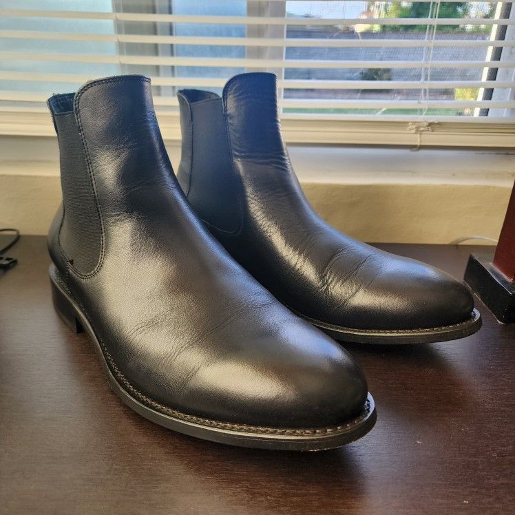 Black Leather Chelsea Boots