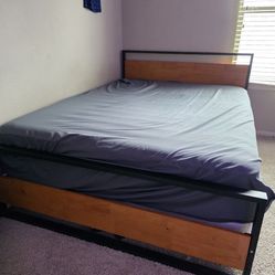 Queen Bed Complete