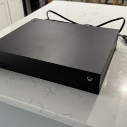 Xbox One X (Like New)