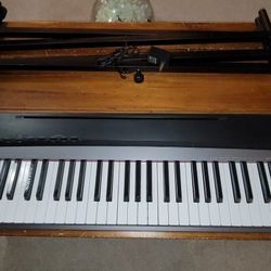 Privia Casio PX-130