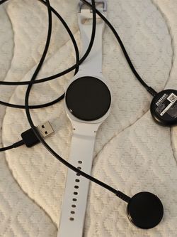 Samsung Galaxy watch 8LTE + Bluetooth (Unlocked)40mm