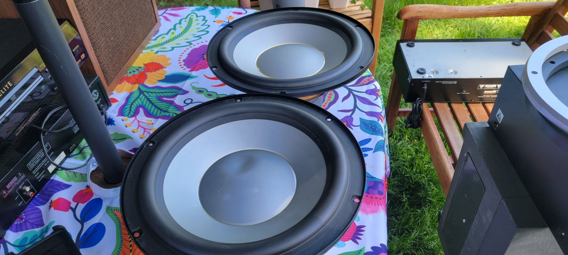 Infinity 336056-001 subwoofers x 2. Pick Up Only