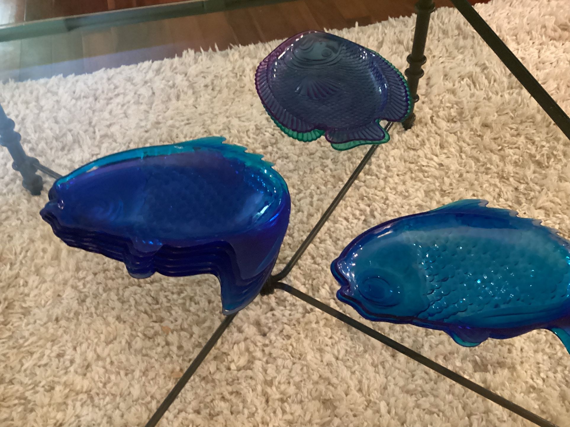 Beautiful Plastic Summer Fish Plates