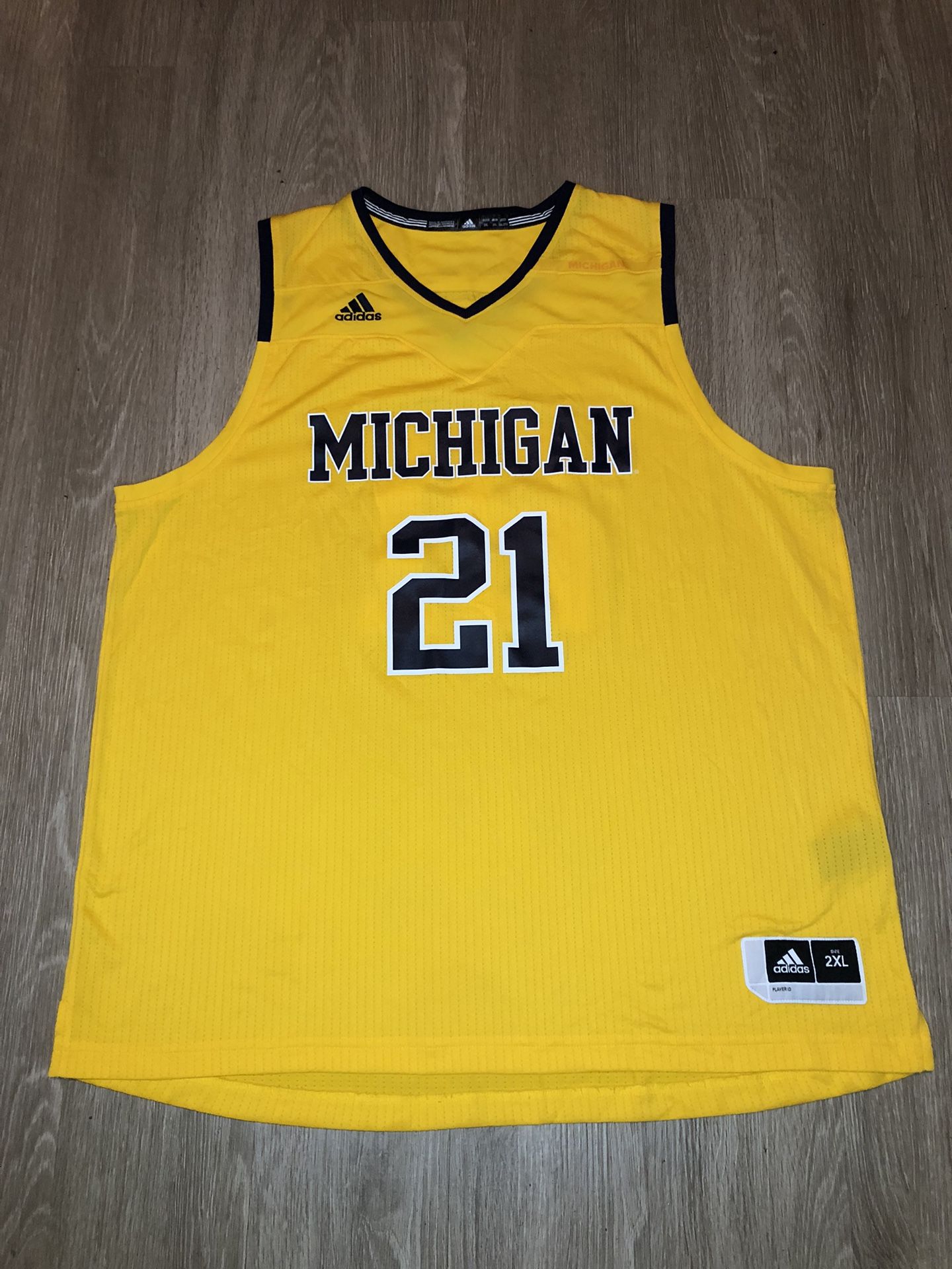 Vintage Adidas Michigan Wolverines #21 University Basketball Jersey Men Size 2XL