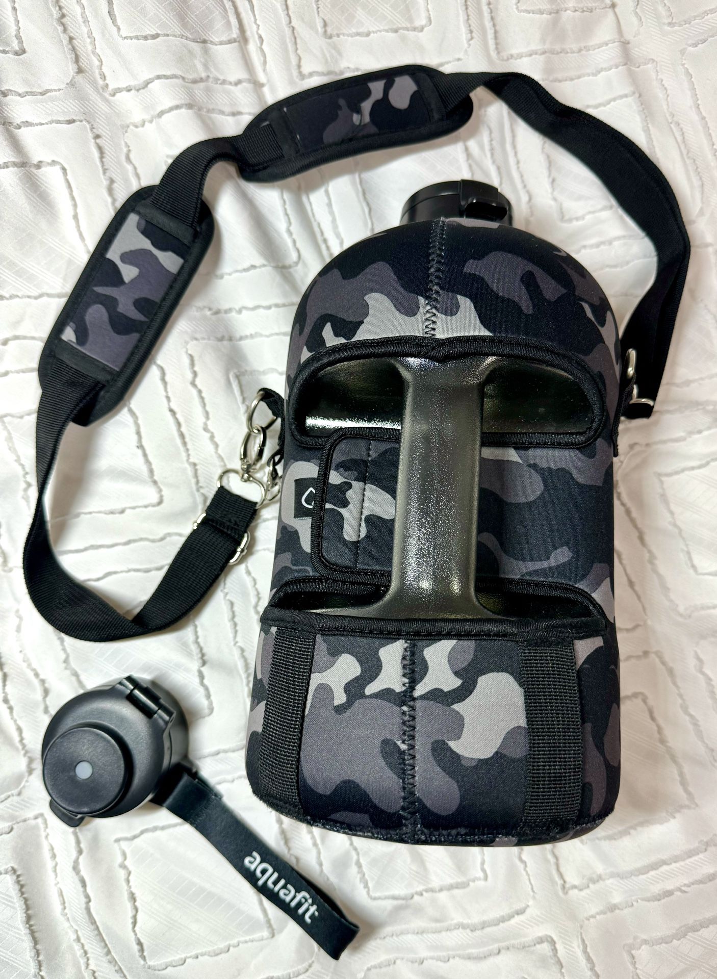 Workout Camouflage Water Bottle Jug Phone Case