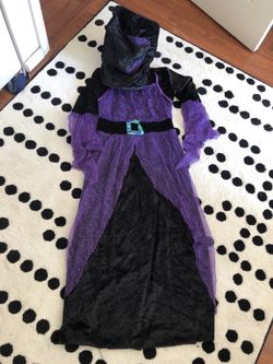 Witch costume halloween