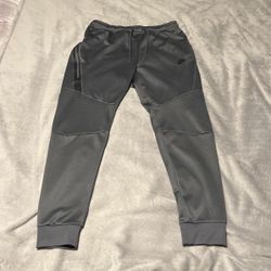 Nike Jogger, Large