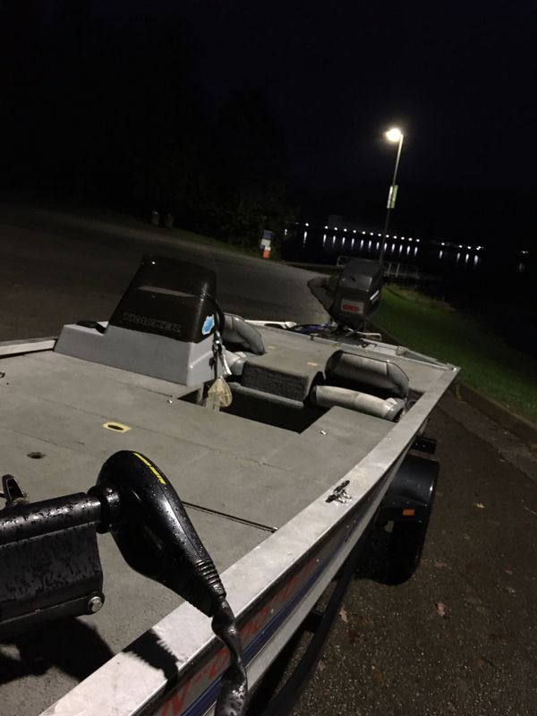 Bass tracker tournament tx 17 with 60 hp outboard and trailer