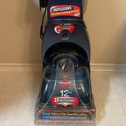 Bissell  12 amps Power Carpet Cleaner