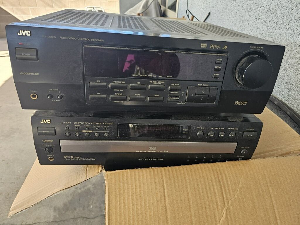 Vintage JVC System & Classic Bose Speakers 